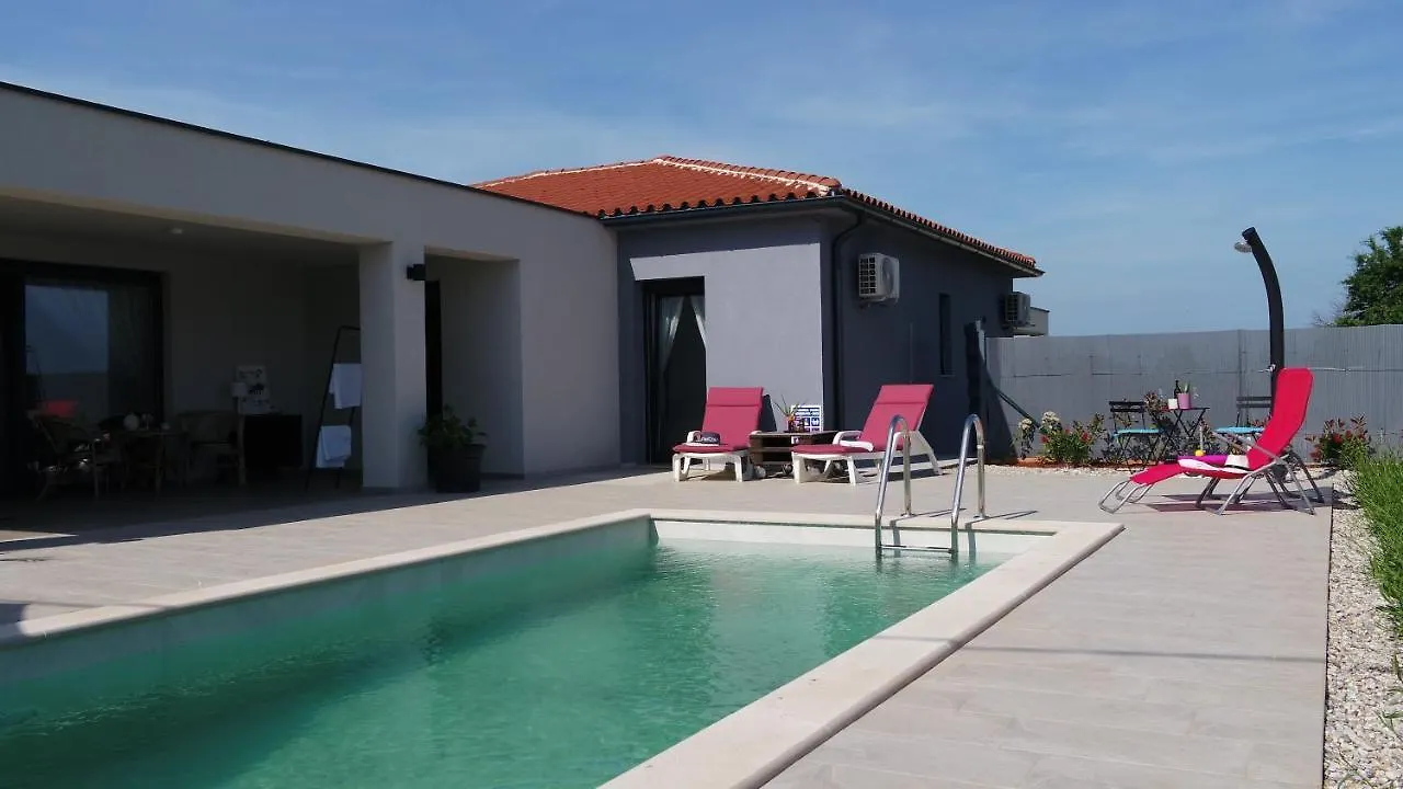 Sugari Villa Barban 0*,